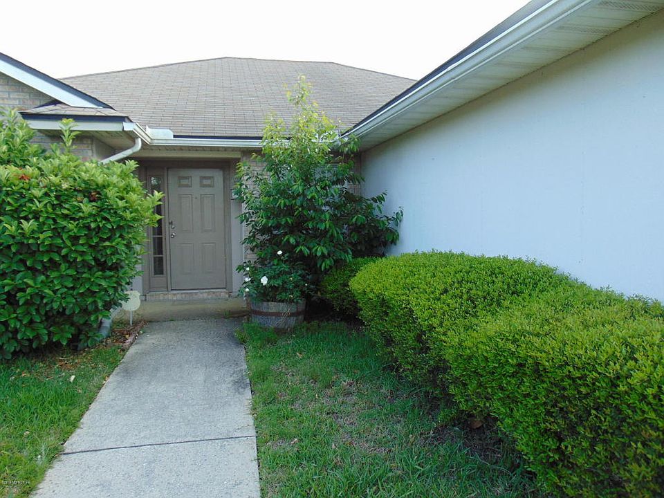 2nd image of 11940 Canterwood Dr N