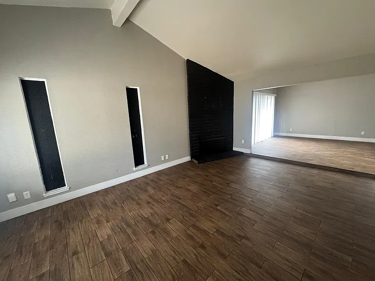 5844 Palm Ave — Photo 3