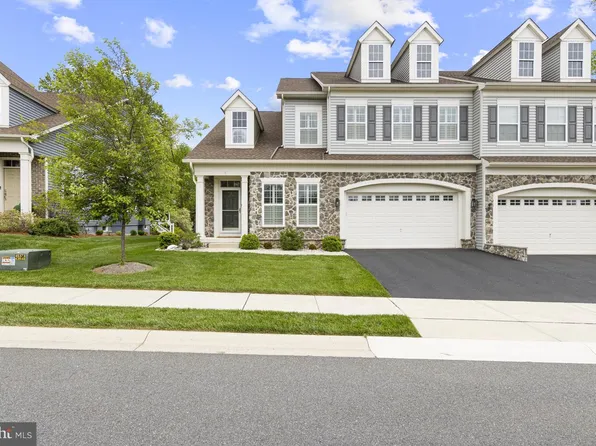 6 Westhampton Dr, Wilmington, DE 19808