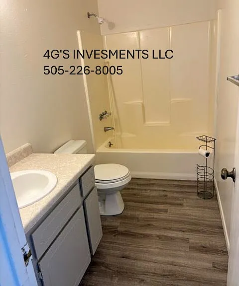 313 W Sycamore Ave #11 — Photo 9