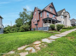823 Myrtle St, Scranton, PA 18510