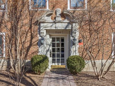 200 S Maple Ave APT 12, Oak Park, IL, 60302