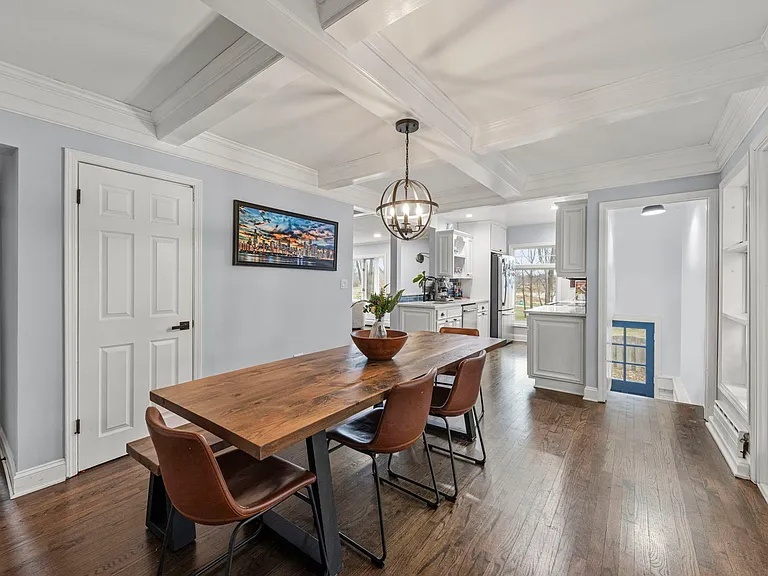 20 W Brown St — Photo 13