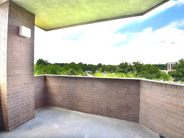 2121 S Yorktown Ave #602 — Photo 19