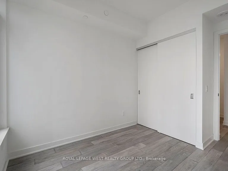 11 Yorkville Ave #1310 — Photo 35
