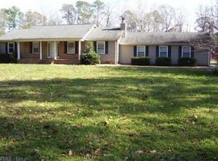 13411 Col Hogan Ln, Carrollton, VA 23314
