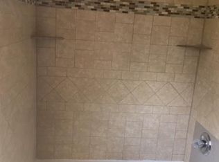 7135 Hudson Ave, Cincinnati, OH 45207