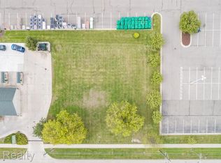 13920 Pennsylvania Rd, Southgate, MI 48195