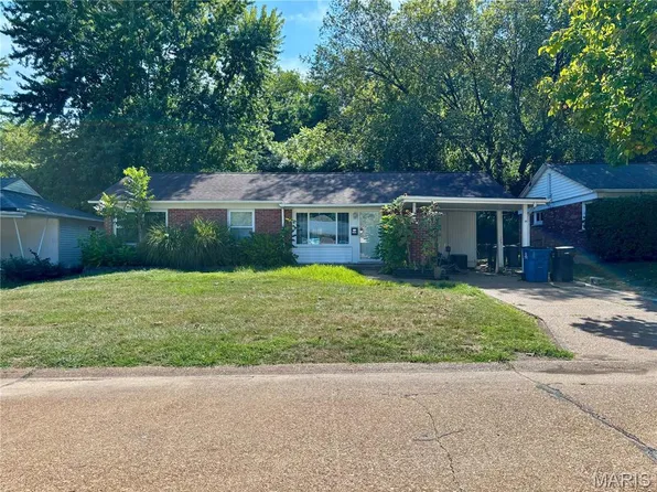 4440 Turquoise Dr, Saint Louis, MO 63123