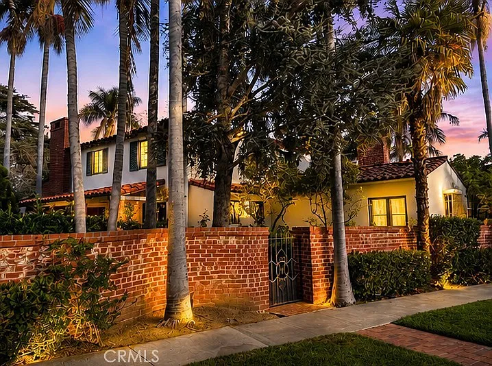 4101 Pacific Ave