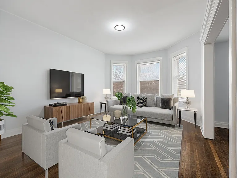 5439 S Indiana Ave #2 — Photo 3