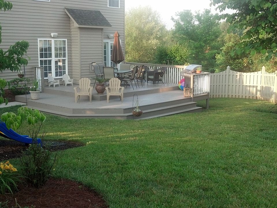 2nd image of 11555 Woodcliff Dr