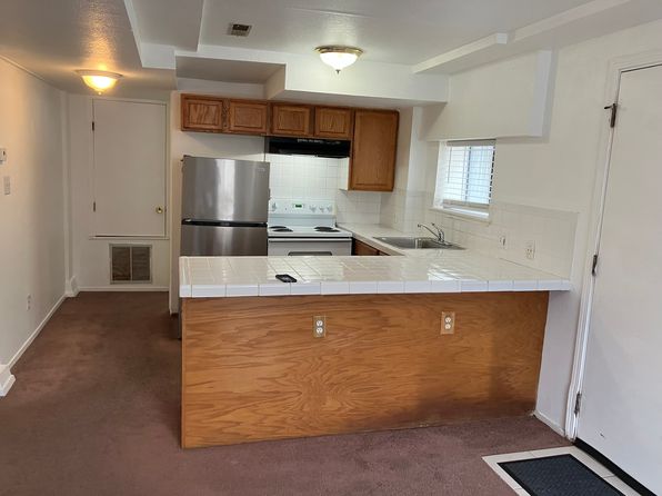 398 Saint Francis Blvd
