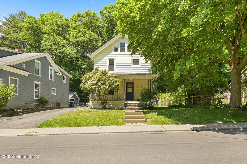 2nd image of 15 Woodside Avenue