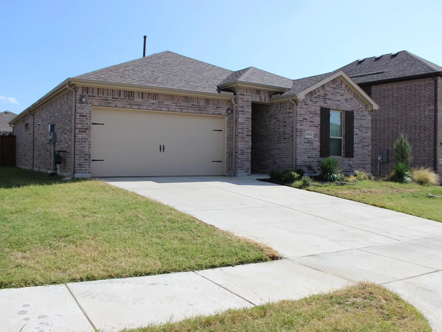 3 bed, 1530 sqft, $2,090 — Photo 1