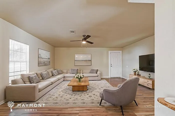 3 bed, 2.0 bath, 1346 sqft, $1,675 — Photo 4