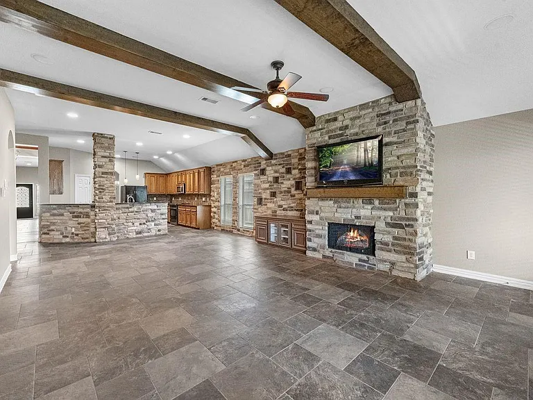 27723 Amy Willow Ln — Photo 5