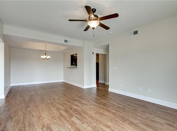 4th image of 8121 Lenox Creekside Dr