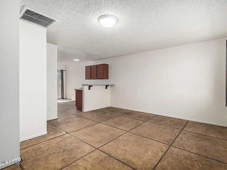 2823 N Flanwill Blvd #1 & 2 — Photo 6