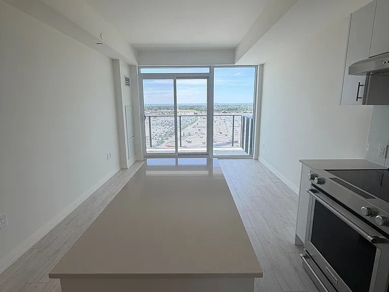 27 Korda Gate #1408 — Photo 13