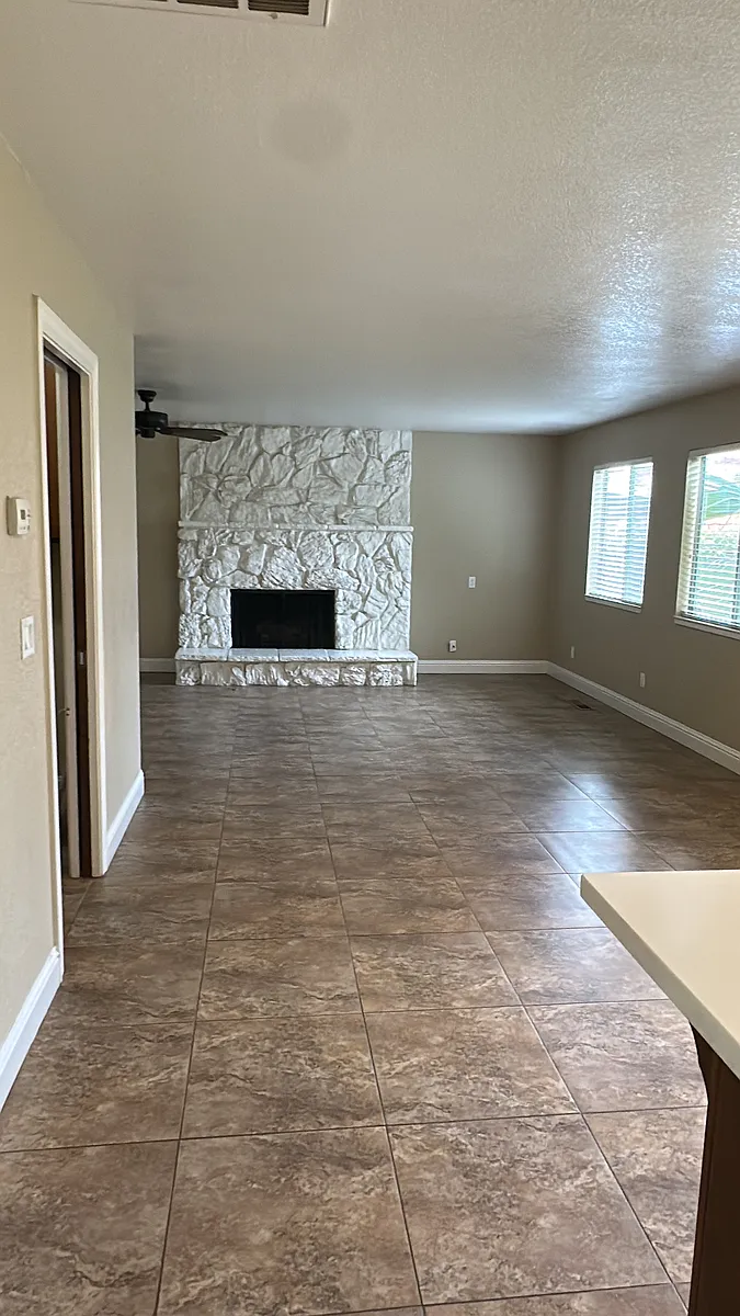 Building Photo - 2109 Manitoba Ct