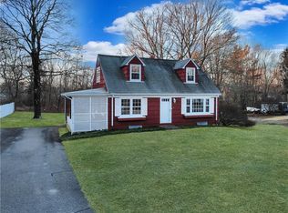 5 Maple Ct, Ashaway, RI 02804