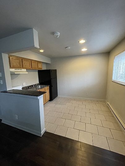 2nd image of 3340 Stathem Ave Unit 8