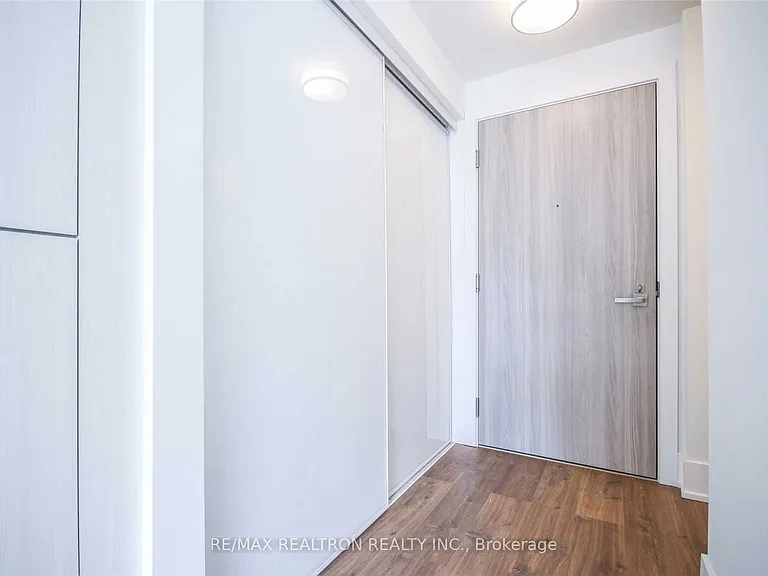 80 Vanauley St #Townhouse 121 — Photo 7