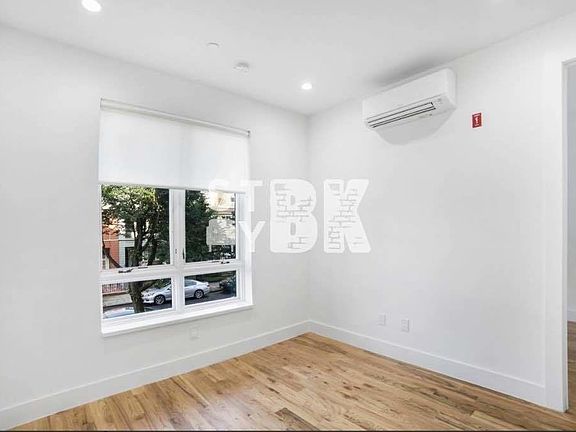 2nd image of 860 E 35th St #2RR