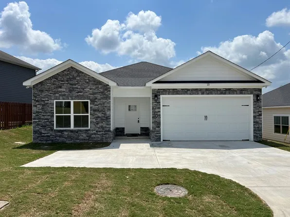 15 Lemon Way, Phenix City, AL 36869