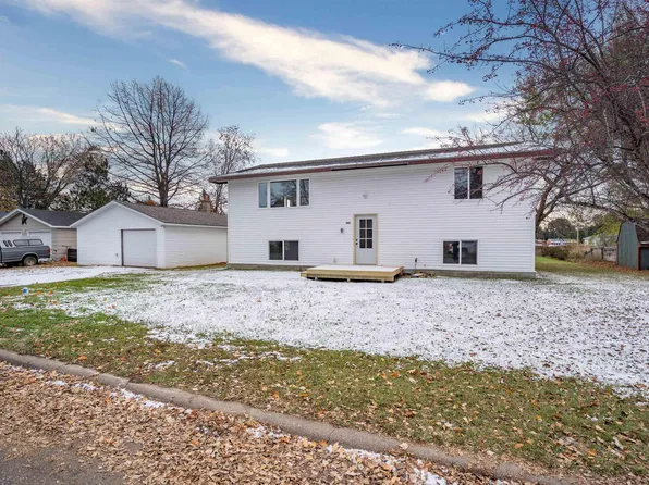 1706 Sahlman Ave, Cloquet, MN 55720