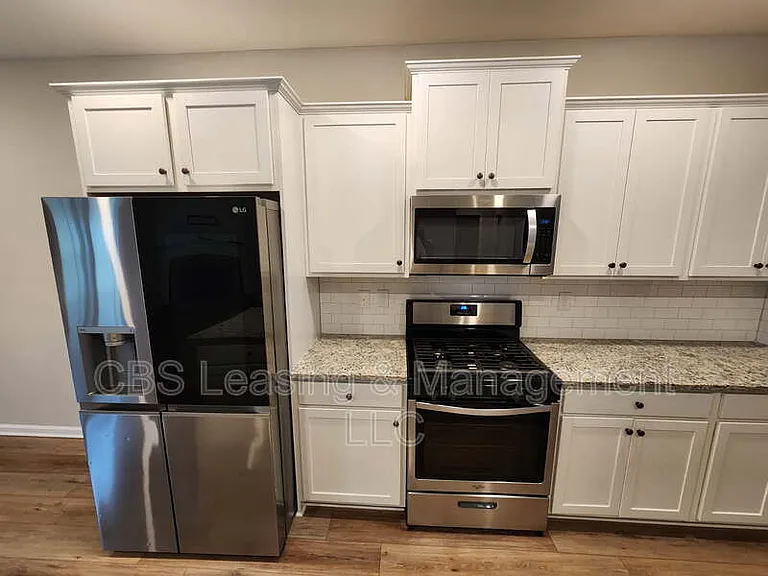 2112 Sequoia Dr — Photo 9