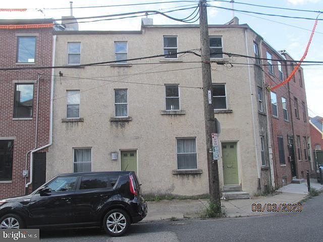 1st image of 110-112 W Wildey St
