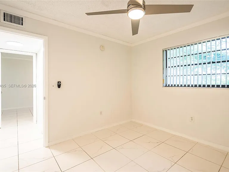 3265 Virginia St #18 — Photo 13