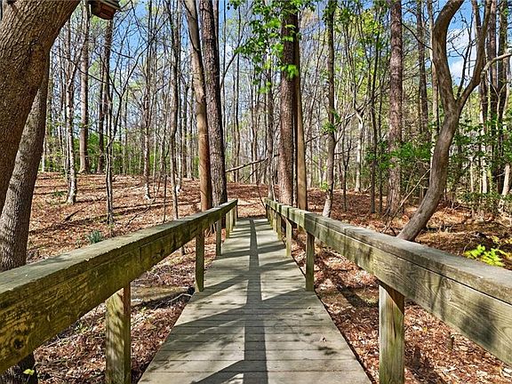 3rd image of 116AC Lake Kilby Rd