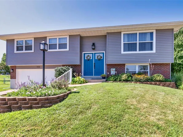 4548 Frederickton Ct, Saint Louis, MO 63128