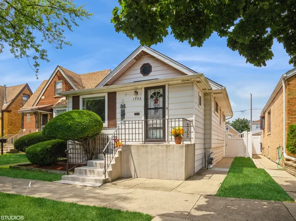 1926 N 74th Ct, Elmwood Park, IL 60707