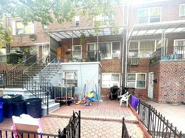 2430 Brigham St, Brooklyn, NY 11235