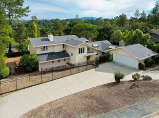 580 Remillard Dr, Hillsborough, CA 94010