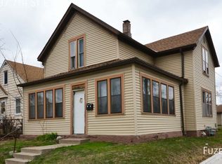 1237 7th St E #1, Saint Paul, MN 55106
