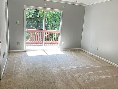 3 bed, 2.5 bath, 1547 sqft, $2,050 — Photo 3