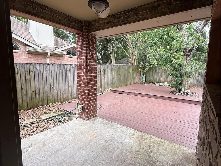 1927 Kelona Dr — Photo 24