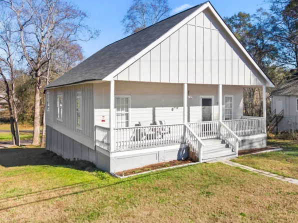 161 Arnco 6th St, Newnan, GA 30263