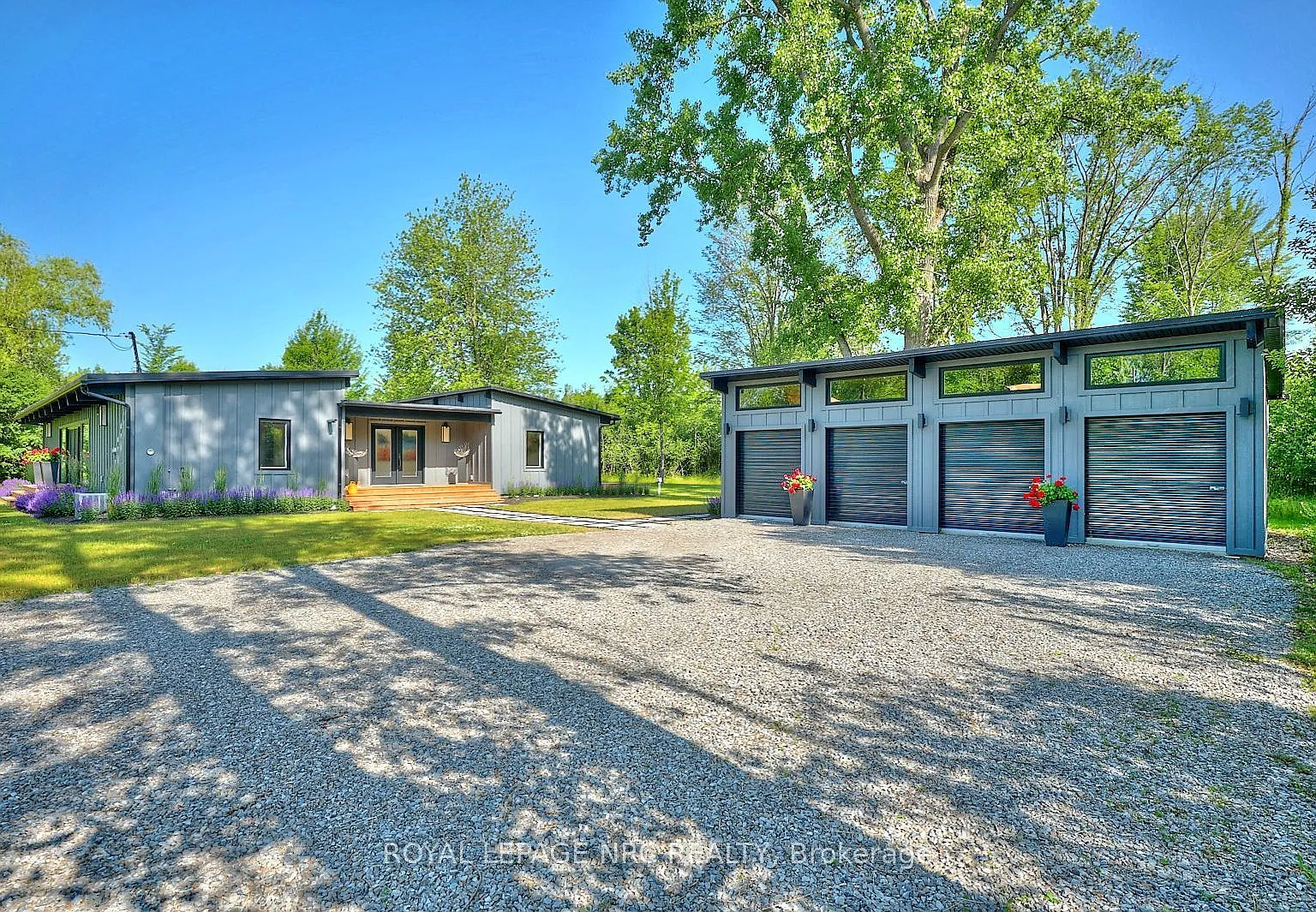 3 bed, $4,000 — Photo 1