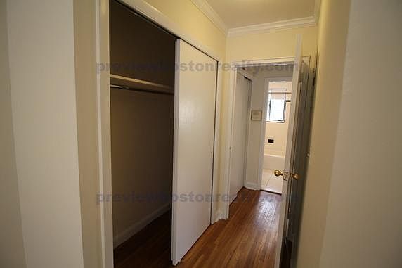 2nd image of 84 Saint Paul St #Z4