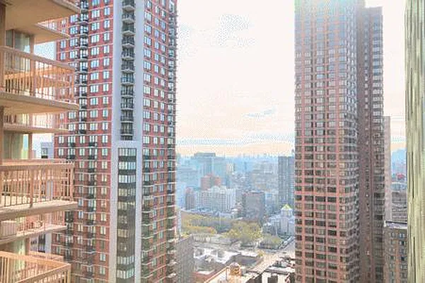 Sold by Kian Realty | media 25