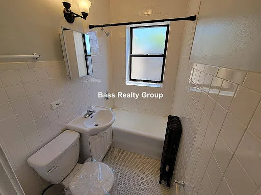 1719 W Estes Ave #304 — Photo 8
