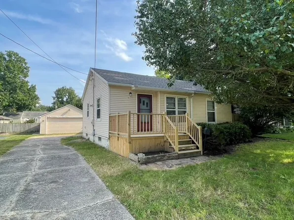 511 E Jackson St, Belvidere, IL 61008