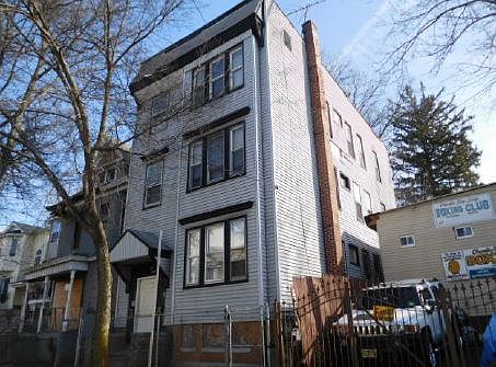 2nd image of 22 Sunset Ave