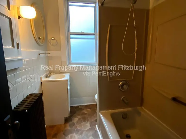 318 Kaercher St — Photo 11